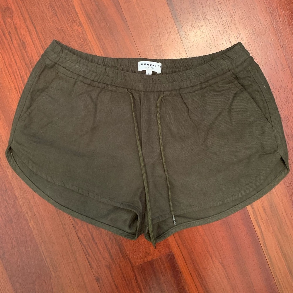 Aritzia army green shorts